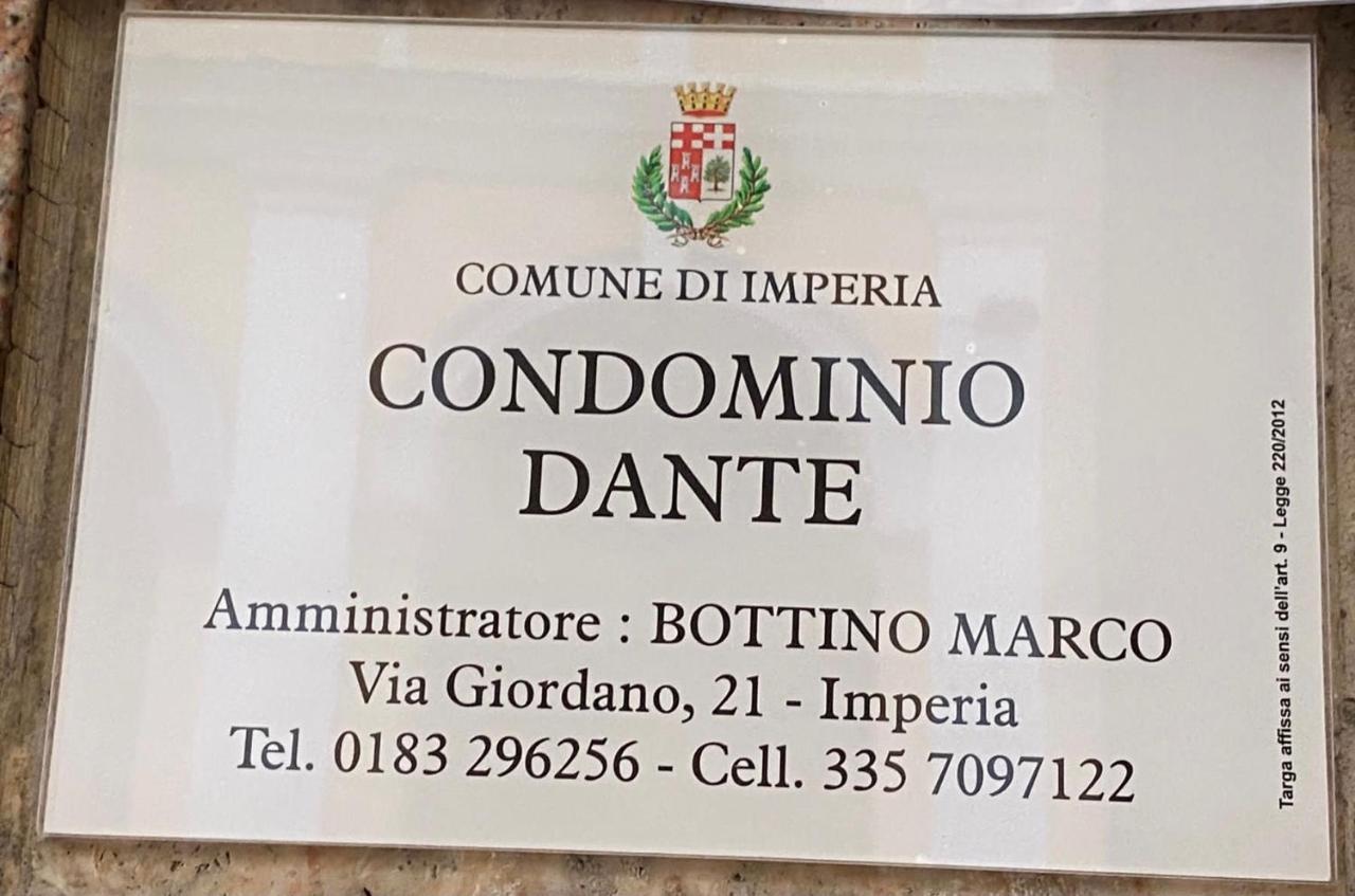 Casa Dante: Oneglia Centro-Marina-Spiagge Apartman Imperia Kültér fotó